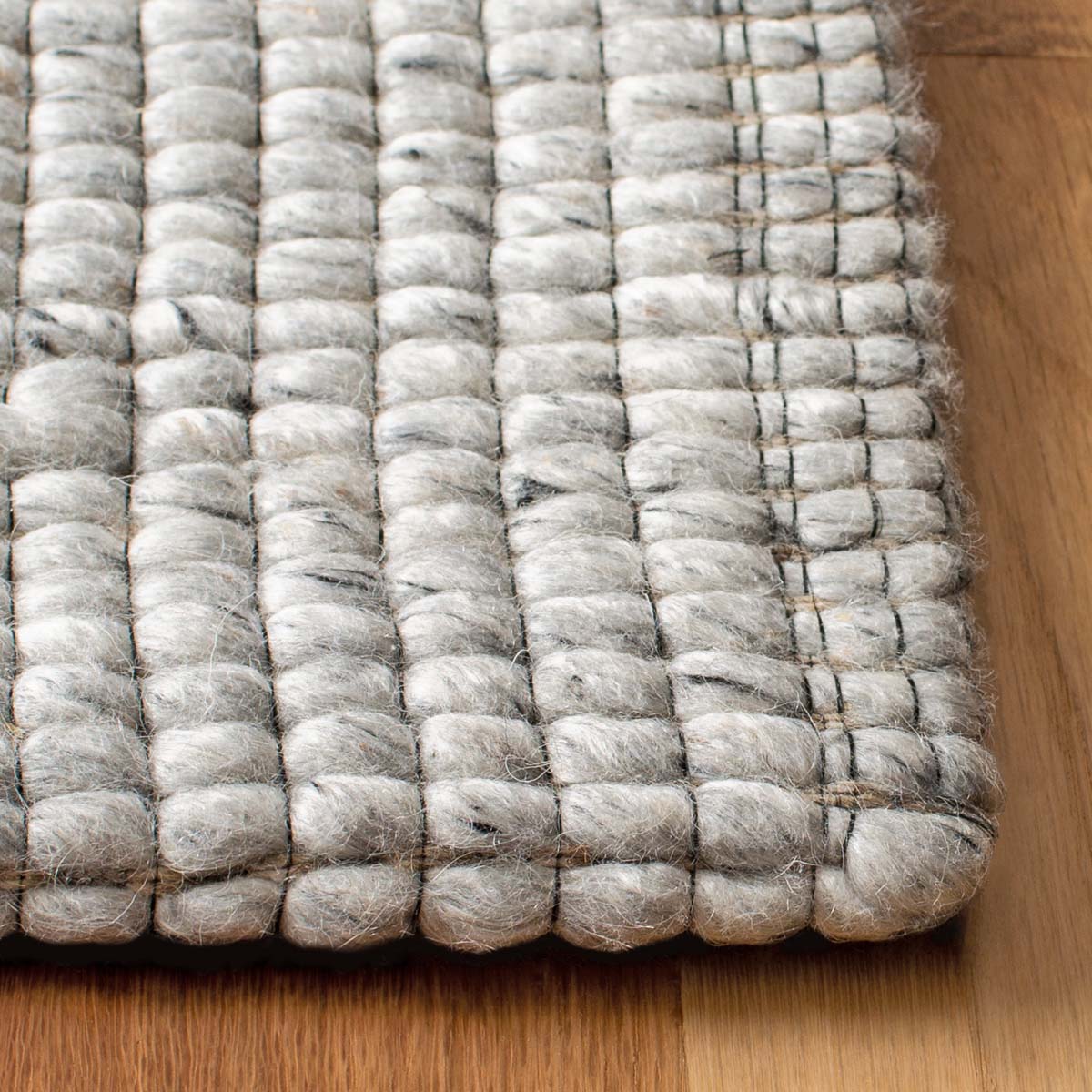 Safavieh Marbella 393 Rug, MRB393 - Light Grey