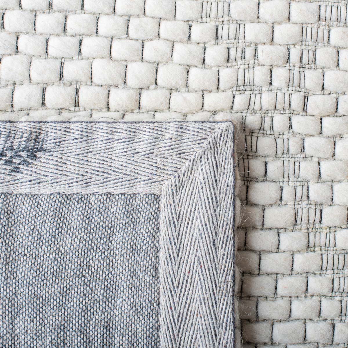 Safavieh Marbella 551 Rug, MRB551 - Ivory