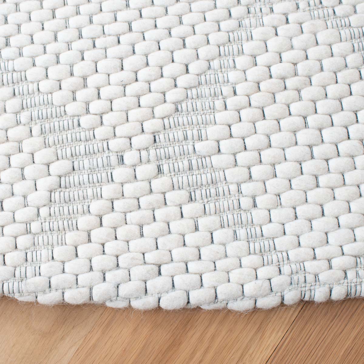 Safavieh Marbella 551 Rug, MRB551 - Ivory