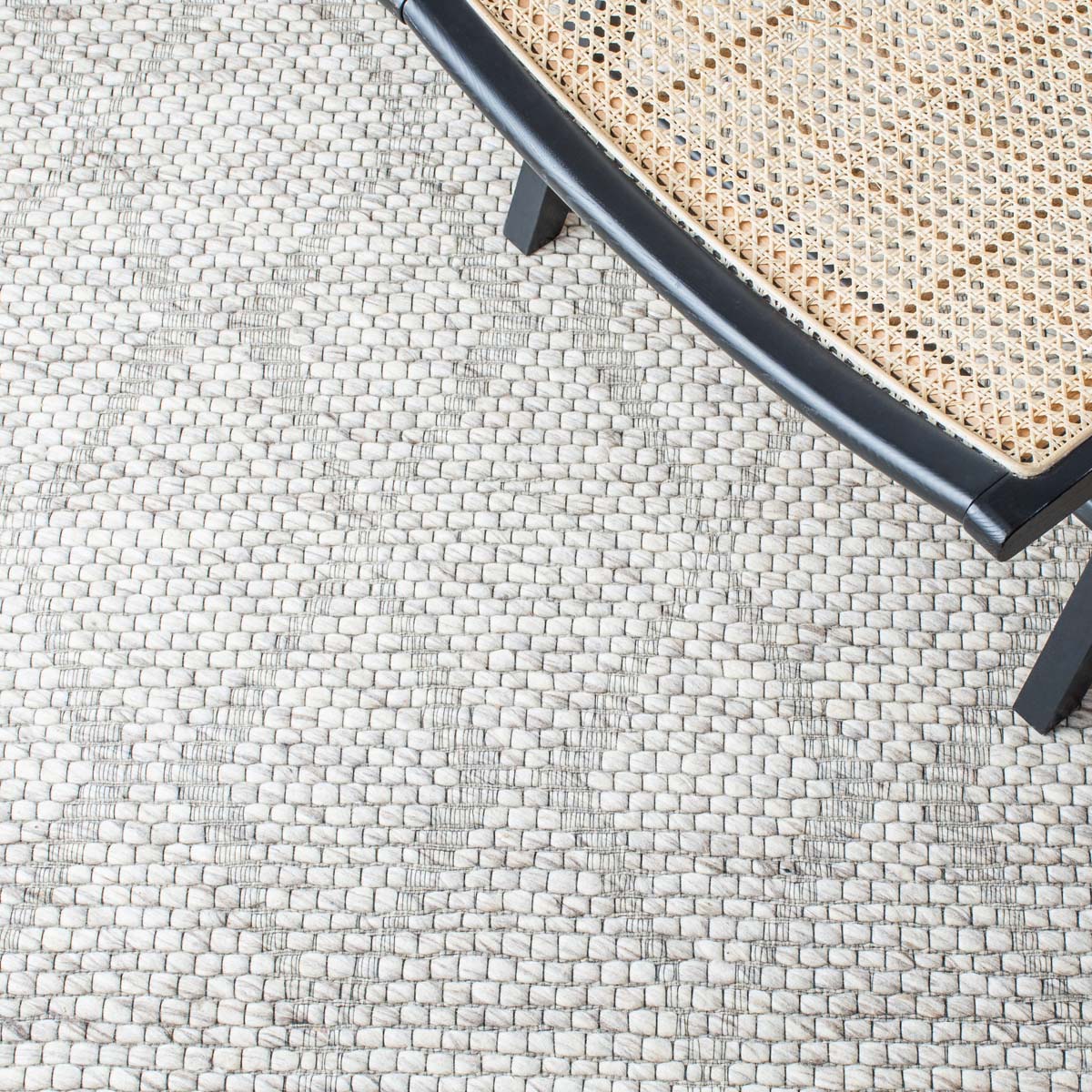 Safavieh Marbella 551 Rug, MRB551 - Beige