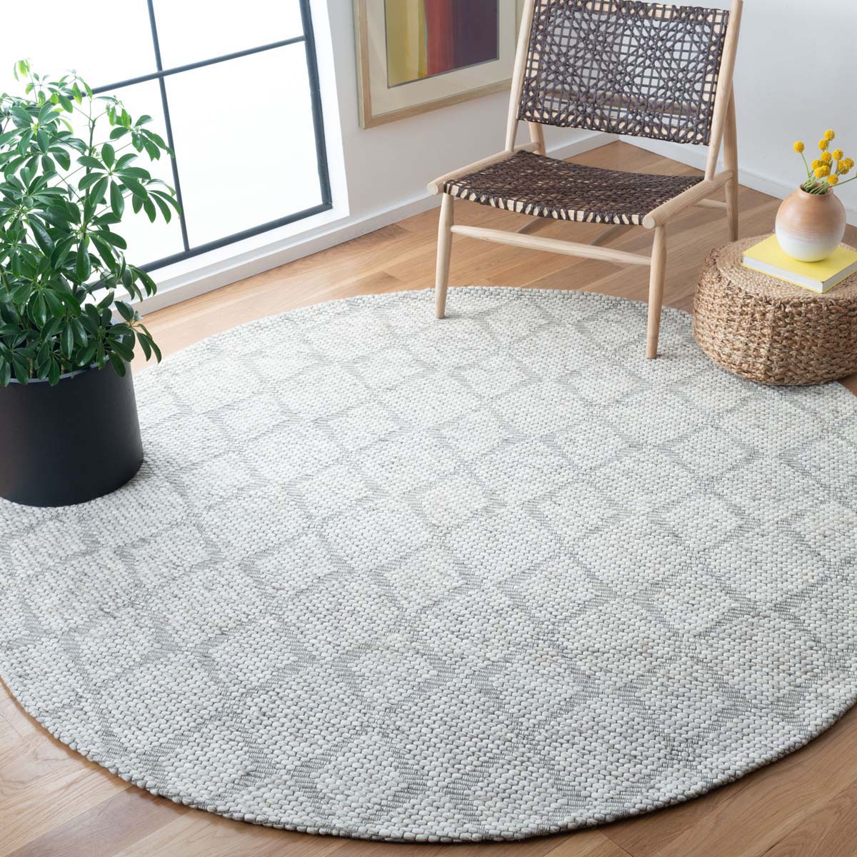 Safavieh Marbella 551 Rug, MRB551 - Beige
