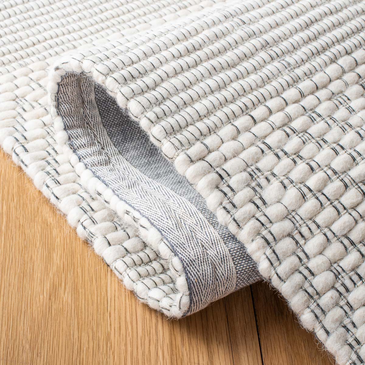 Safavieh Marbella 554 Rug, MRB554 - Ivory