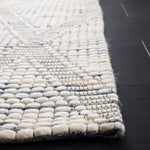Safavieh Marbella 901 Rug, MRB901 - Ivory / Blue