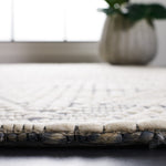 Safavieh Marbella 901 Rug, MRB901 - Ivory / Blue