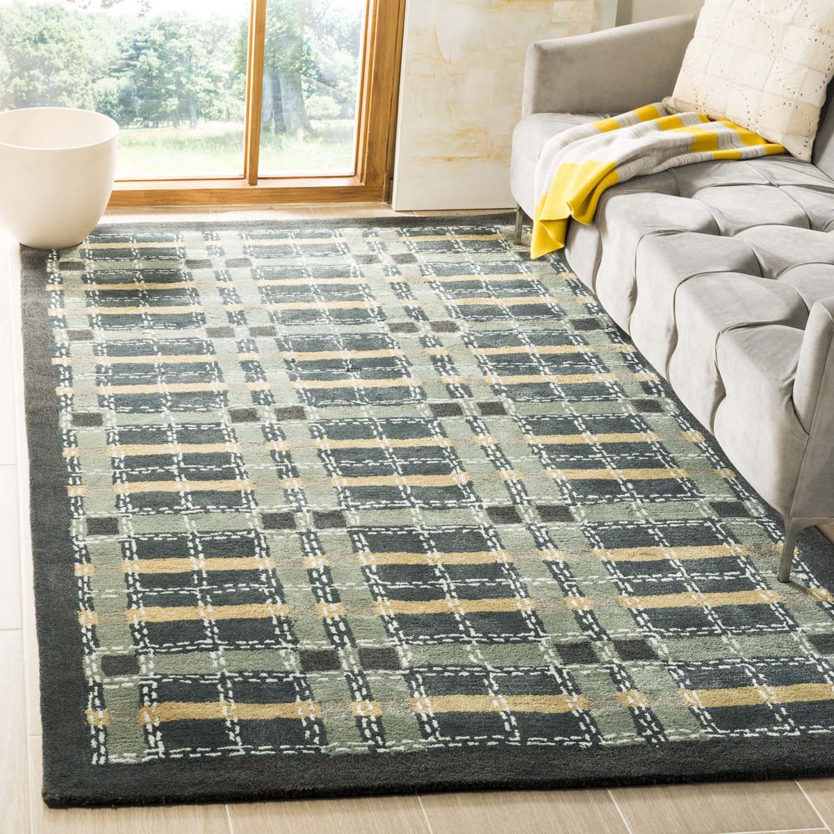 Martha Stewart 3613 Rug, MSR3613 - Wrought Irn Nvy