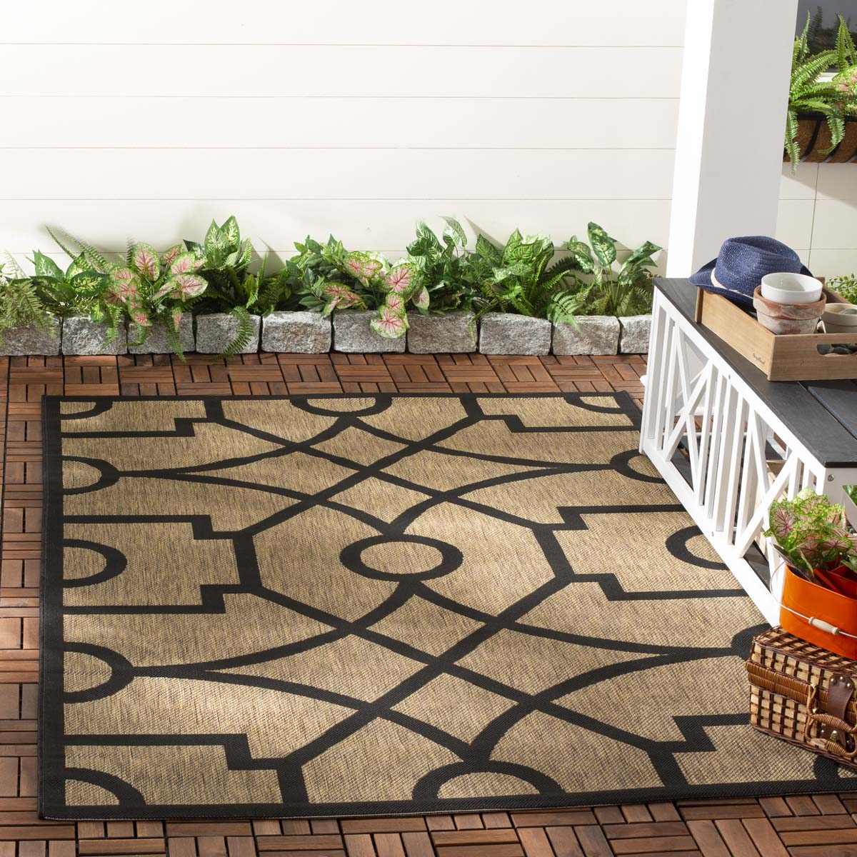 Martha Stewart 4121 Rug, MSR4121 - Dark Beig / Black