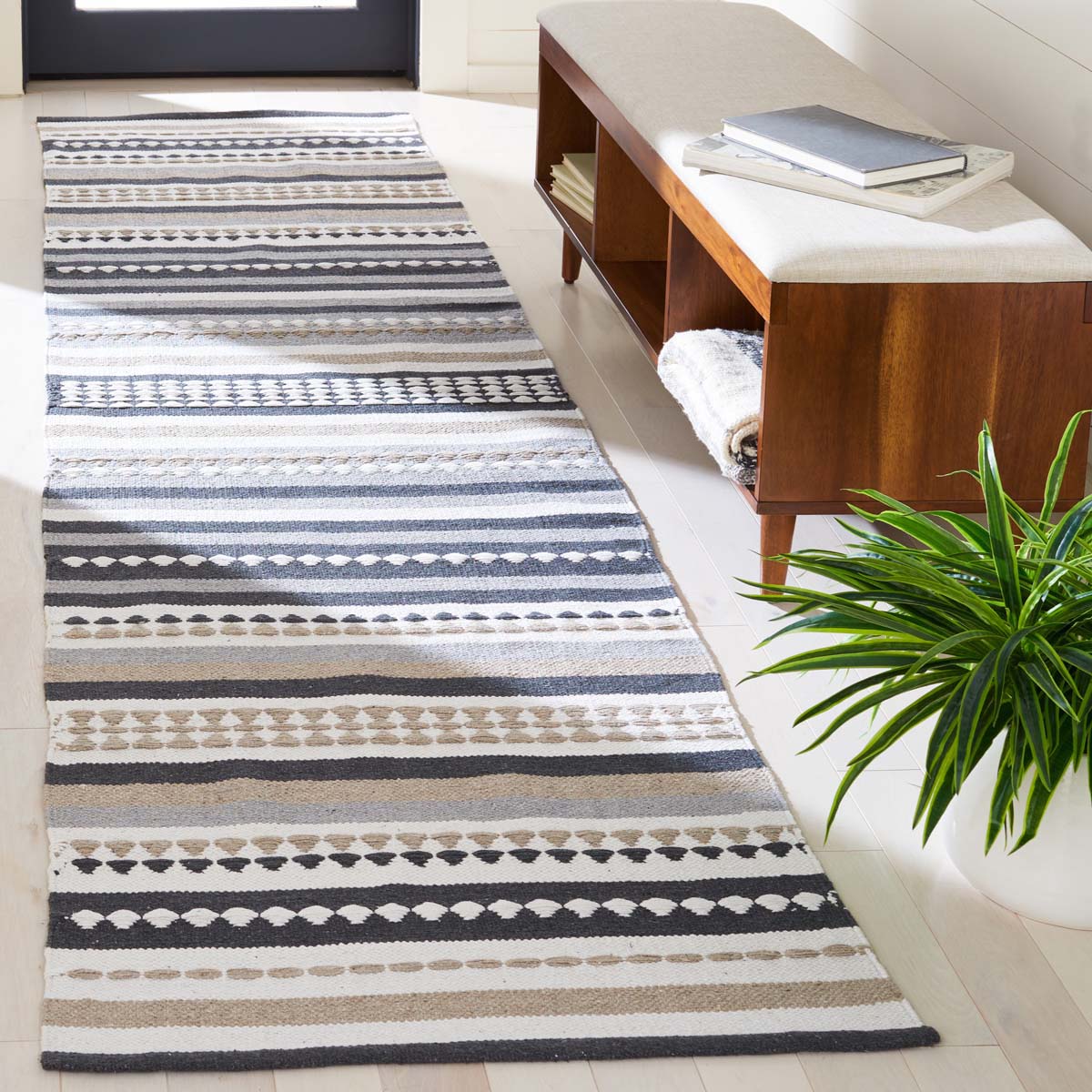 Safavieh Montauk 451 Rug, MTK451 - Grey / Ivory