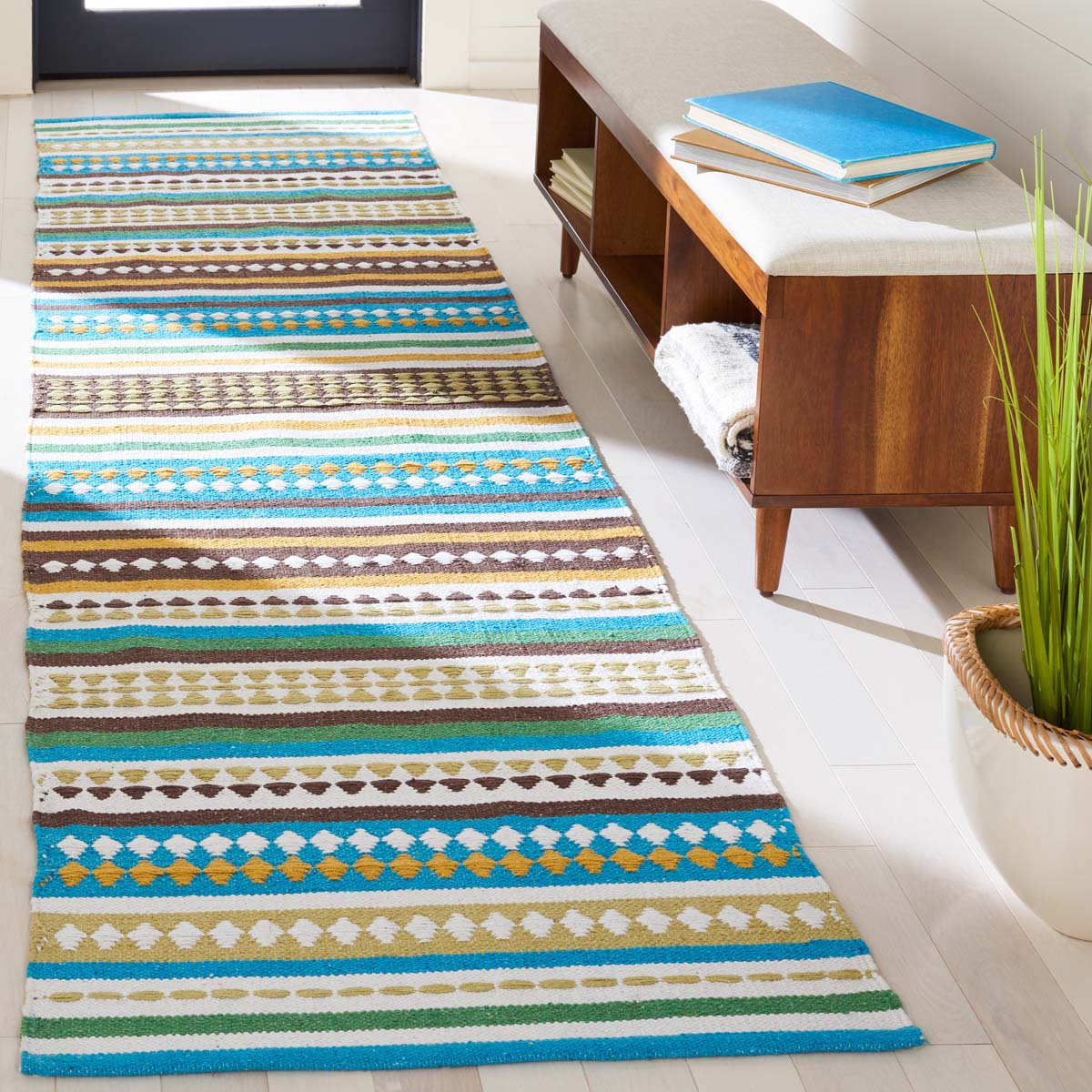 Safavieh Montauk 451 Rug, MTK451 - Light Blue / Ivory