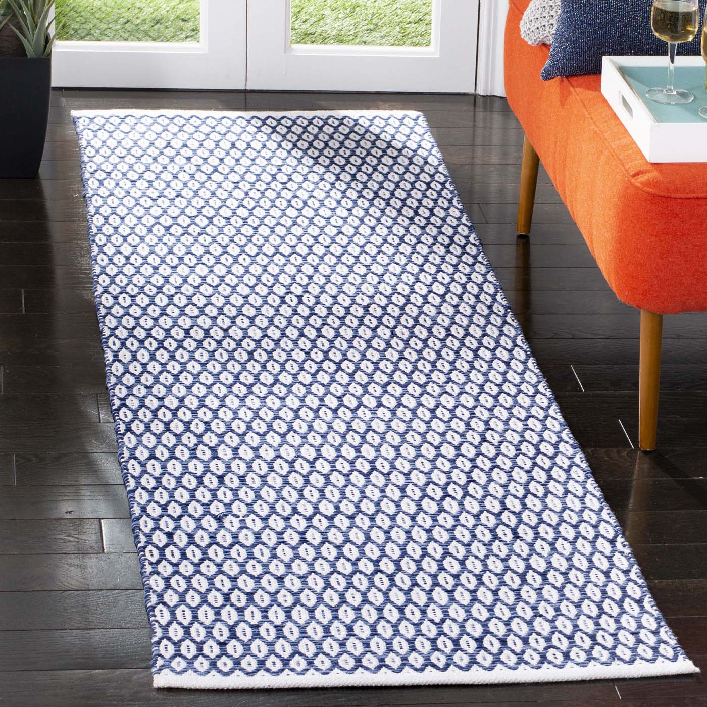 Safavieh Montauk 608 Rug, MTK608 - Navy / Ivory