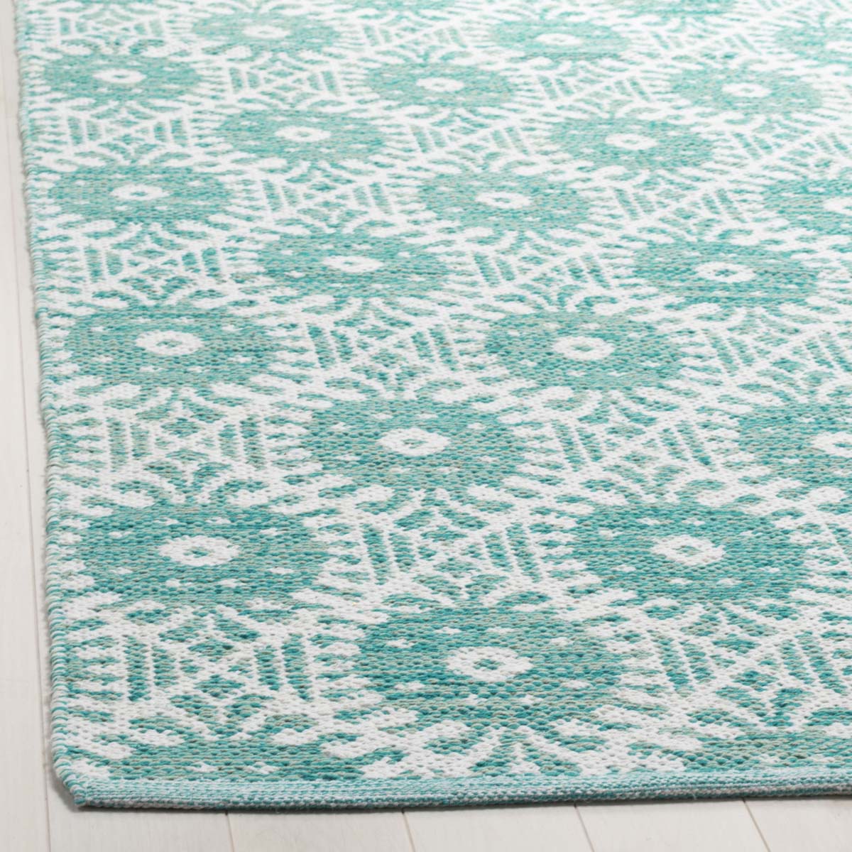 Safavieh Montauk 612 Rug, MTK612 - Aqua / Ivory
