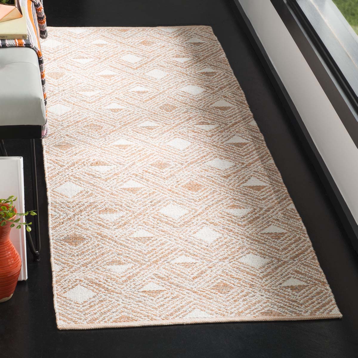 Safavieh Montauk 614 Rug, MTK614 - Peach / Ivory
