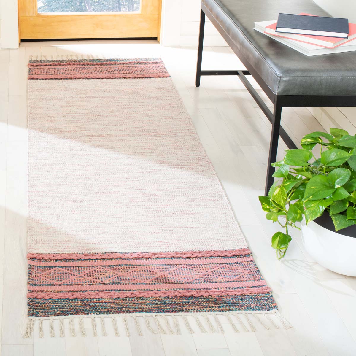 Safavieh Montauk 653 Rug, MTK653 - Pink / Beige