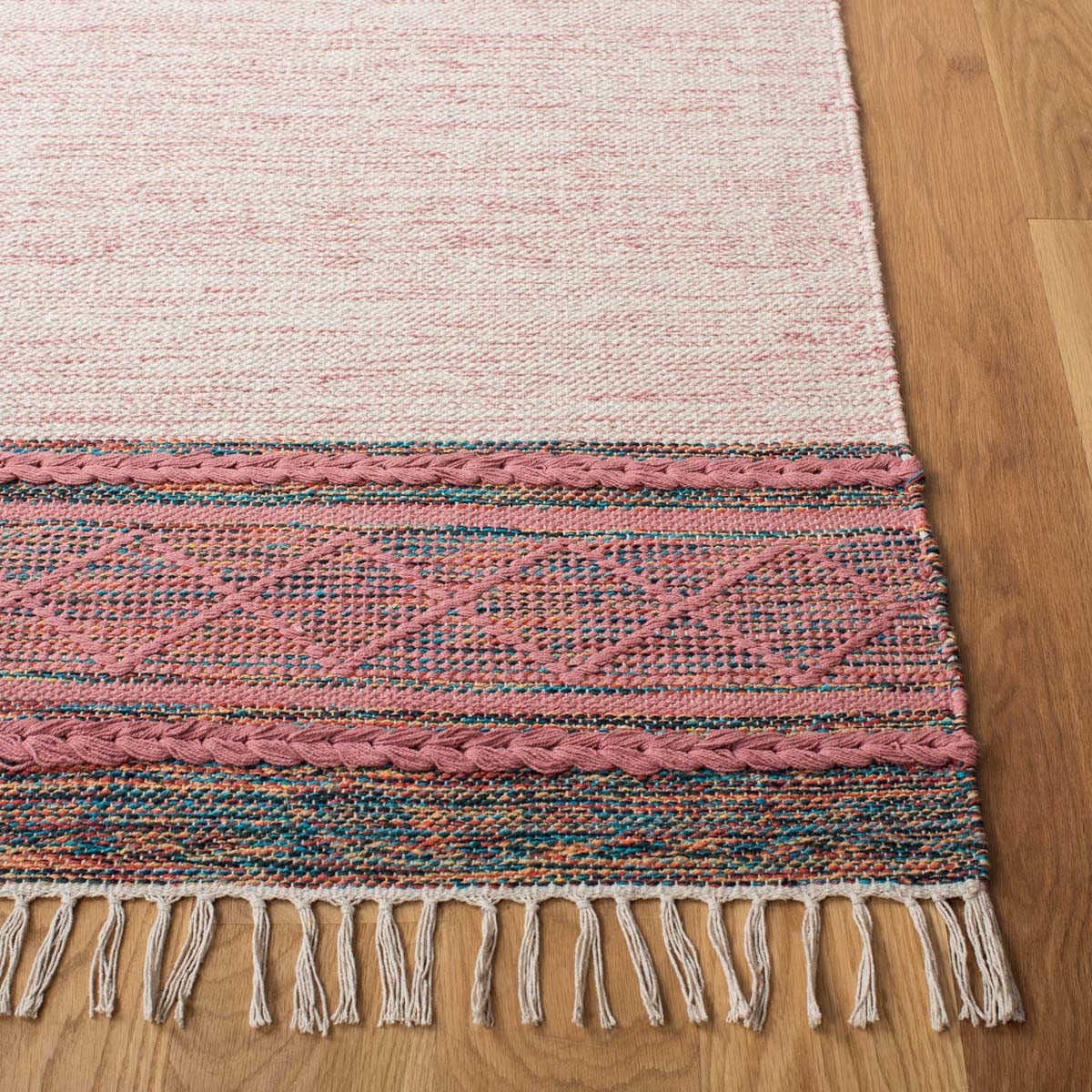 Safavieh Montauk 653 Rug, MTK653 - Pink / Beige