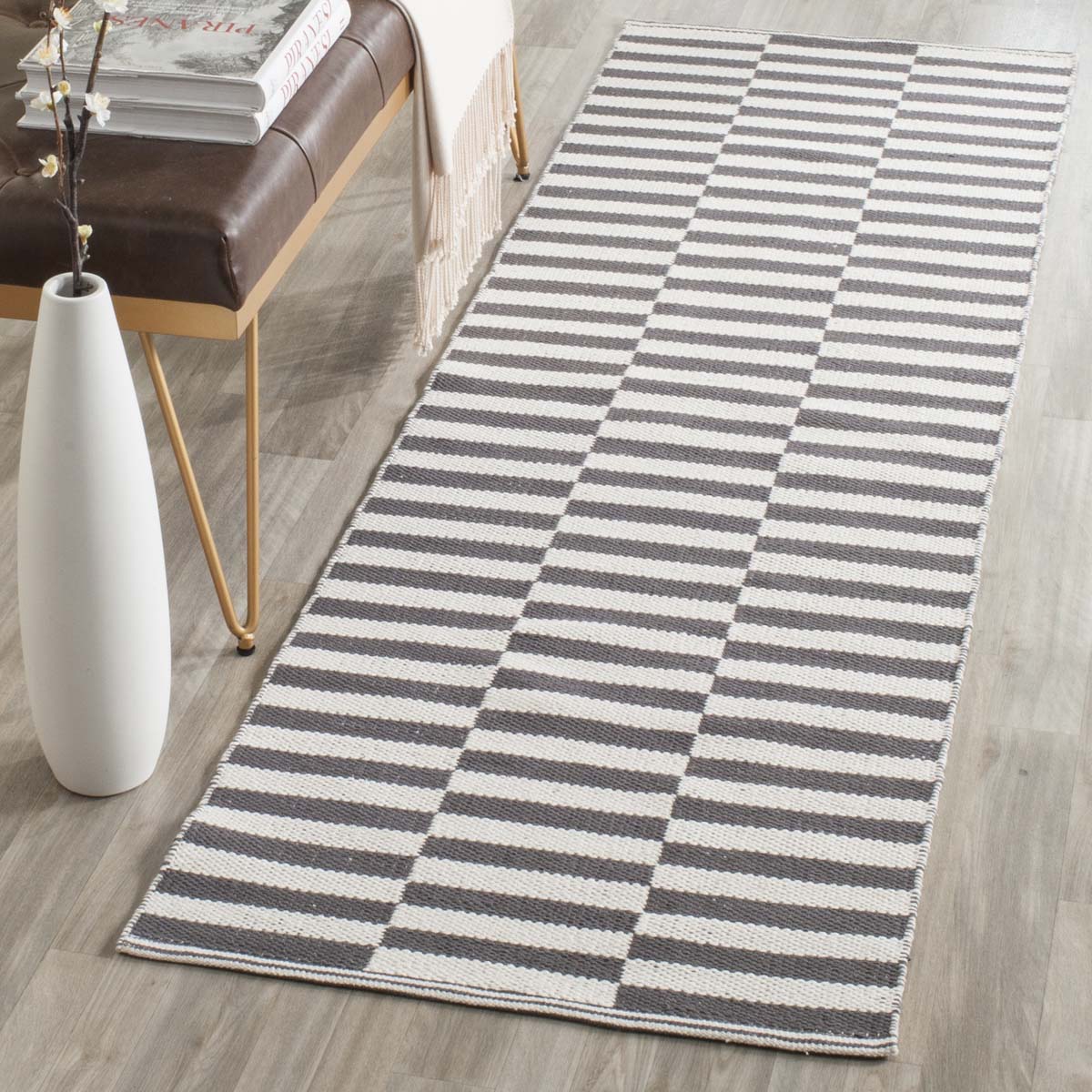 Safavieh Montauk 715 Rug, MTK715 - Ivory / Grey