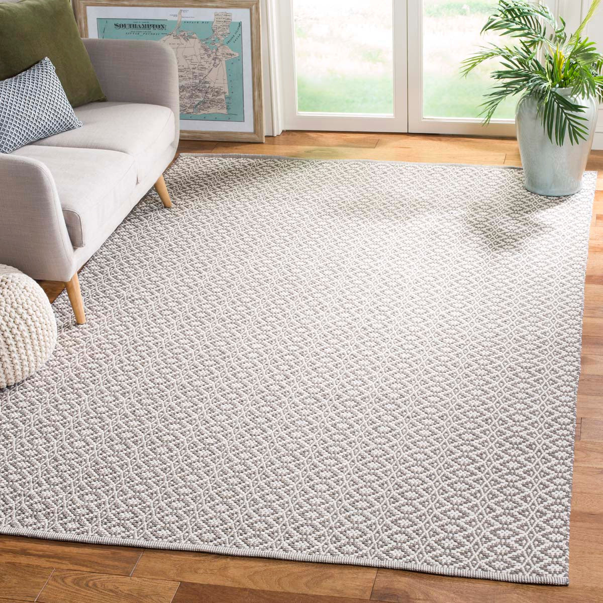 Safavieh Montauk 716 Rug, MTK716 - Ivory / Grey