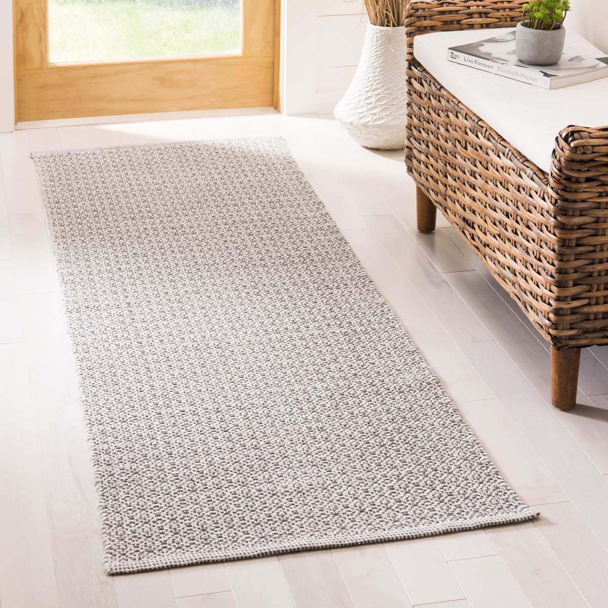 Safavieh Montauk 717 Rug, MTK717 - Ivory / Grey