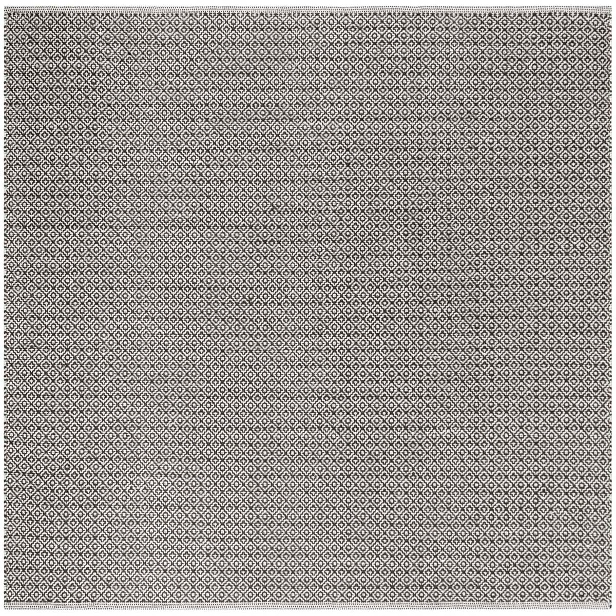 Safavieh Montauk 717 Rug, MTK717 - Ivory / Black