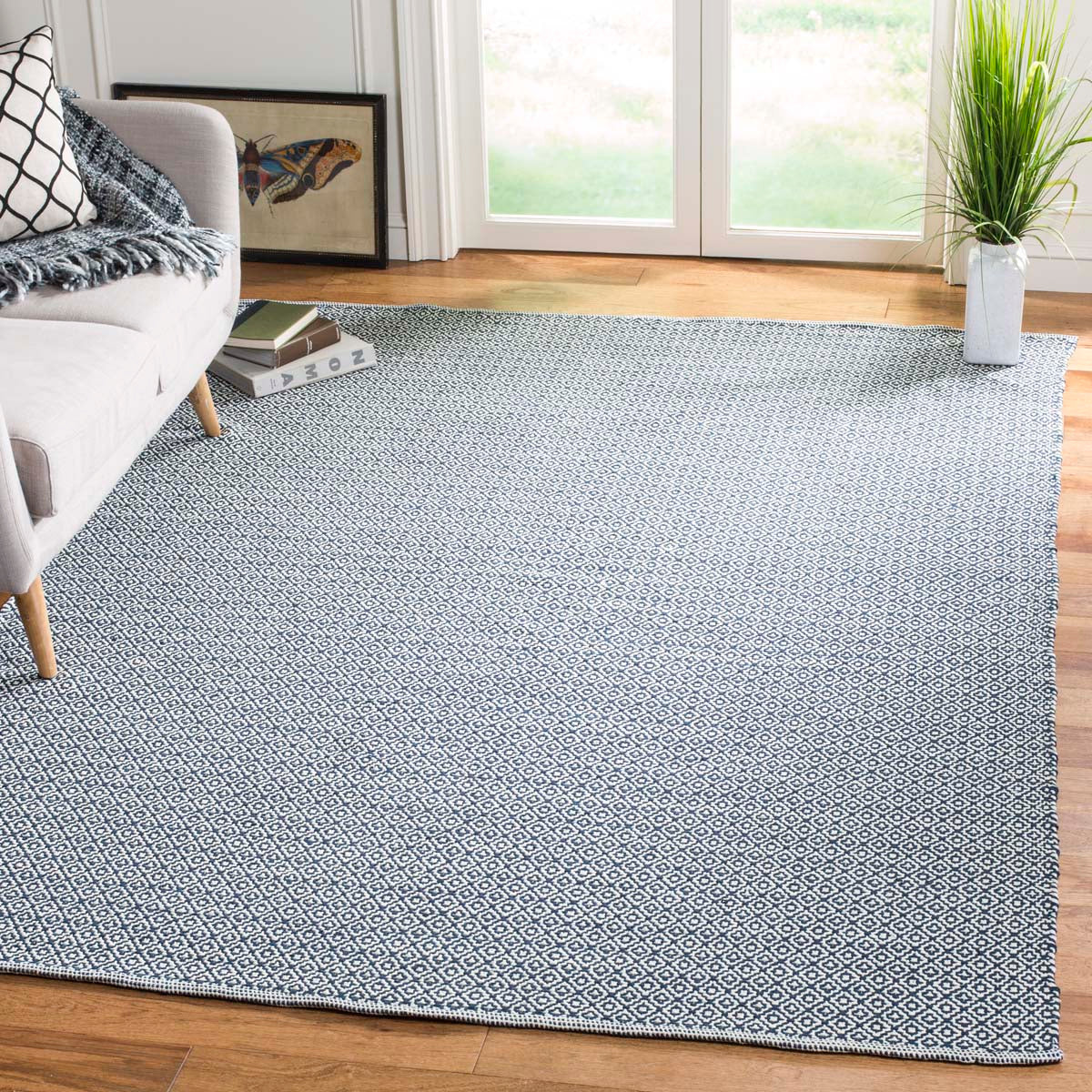 Safavieh Montauk 717 Rug, MTK717 - Ivory / Navy