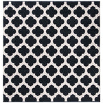 Safavieh Montauk 723 Rug, MTK723 - Black / Ivory