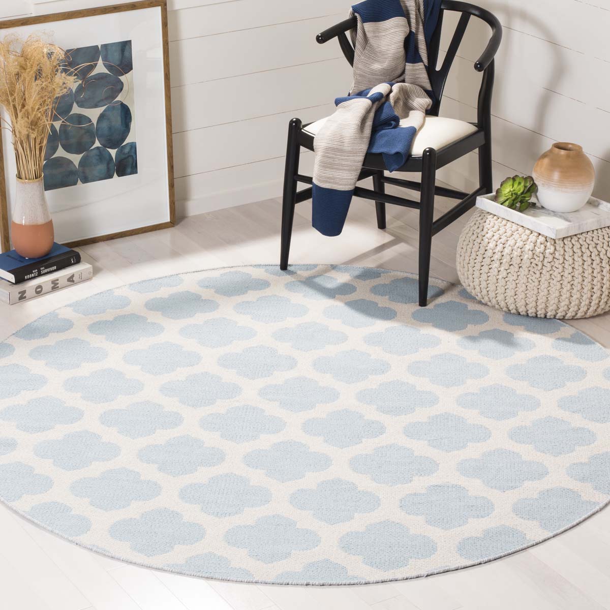 Safavieh Montauk 723 Rug, MTK723 - Light Blue / Ivory