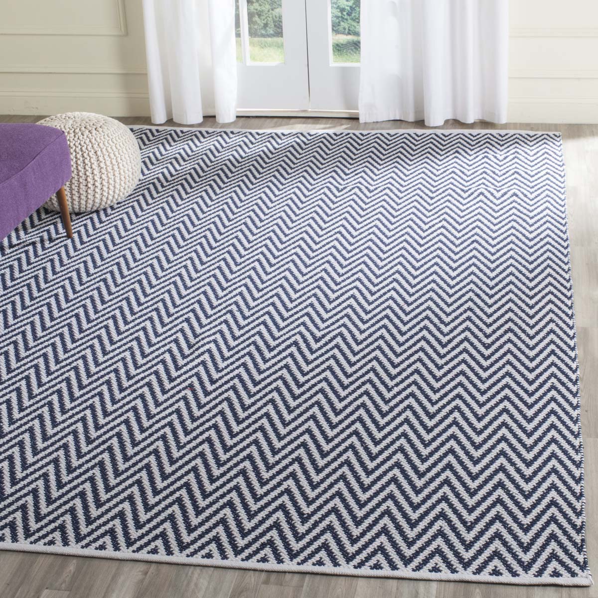 Safavieh Montauk 812 Rug, MTK812 - Navy / Ivory