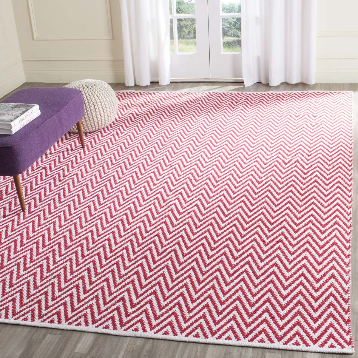 Safavieh Montauk 812 Rug, MTK812 - Red / Ivory