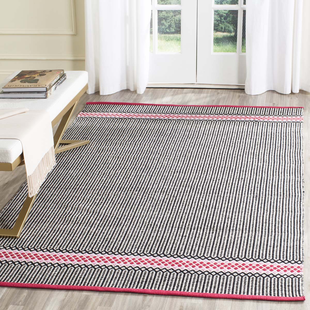 Safavieh Montauk 820 Rug, MTK820 - Light Pink / Multi