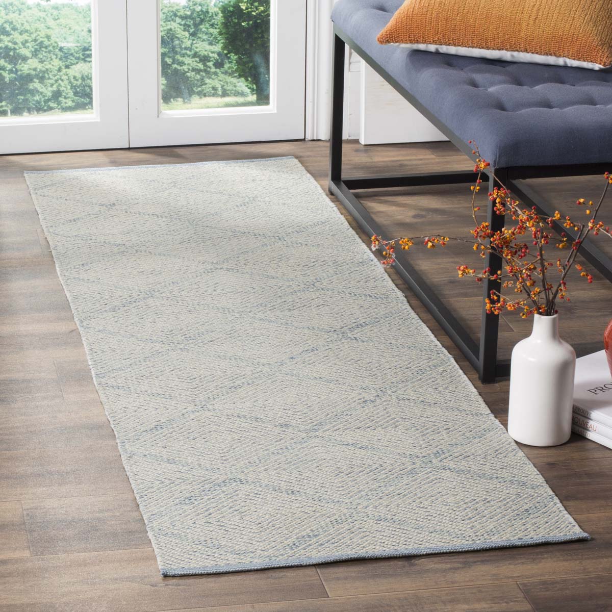 Safavieh Montauk 821 Rug, MTK821 - Light Blue