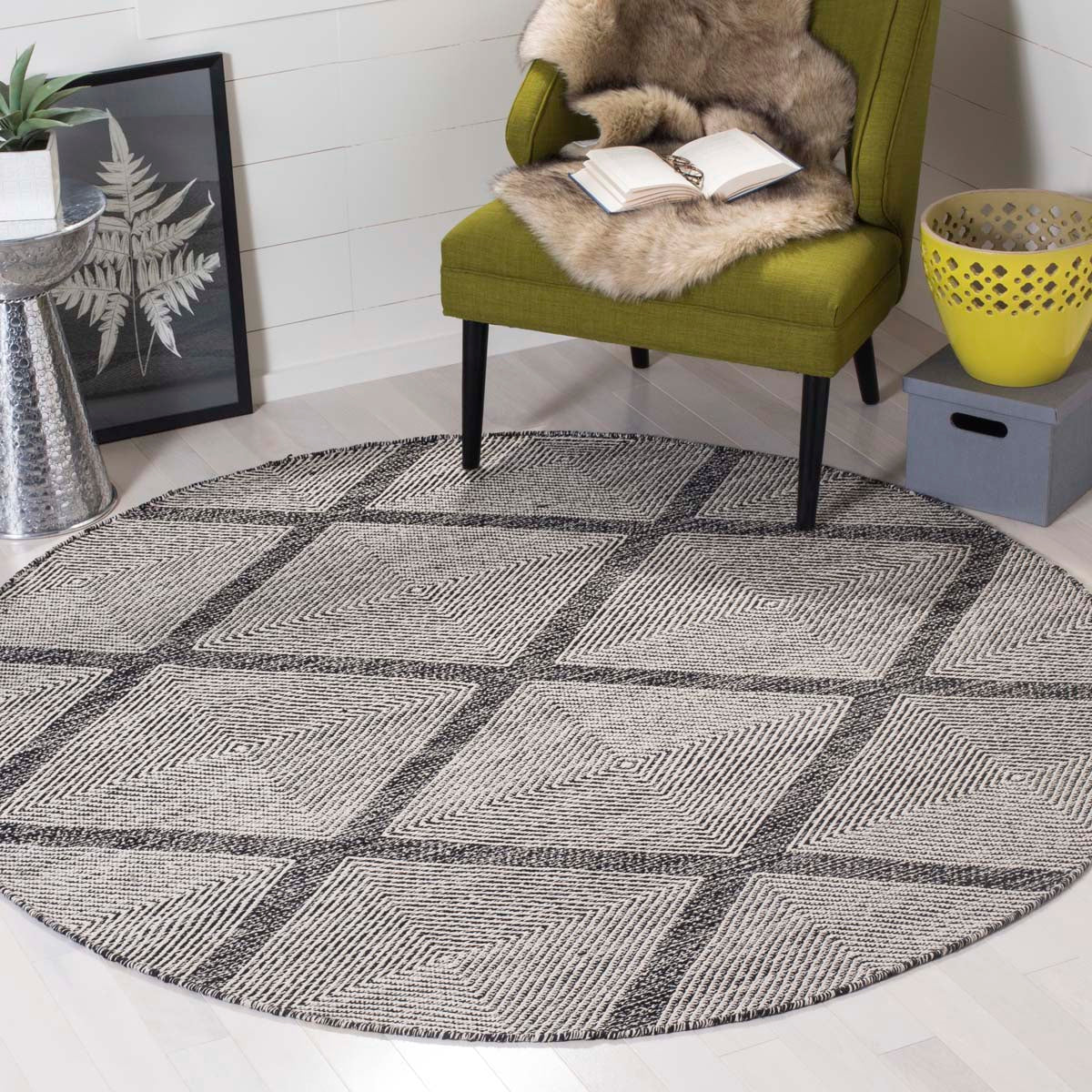 Safavieh Montauk 821 Rug, MTK821 - Black