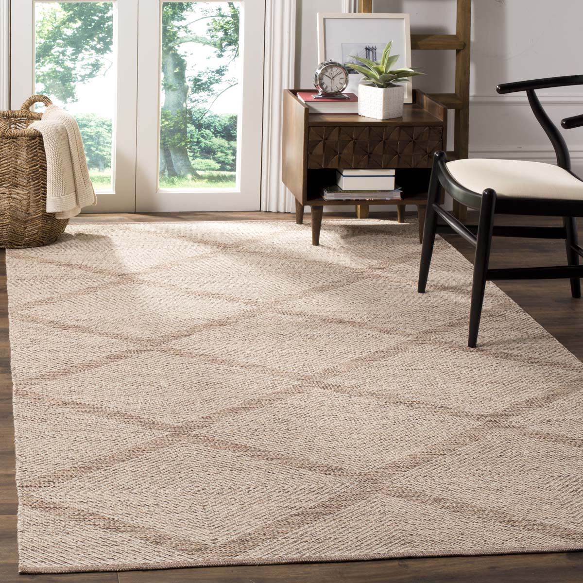 Safavieh Montauk 821 Rug, MTK821 - Beige