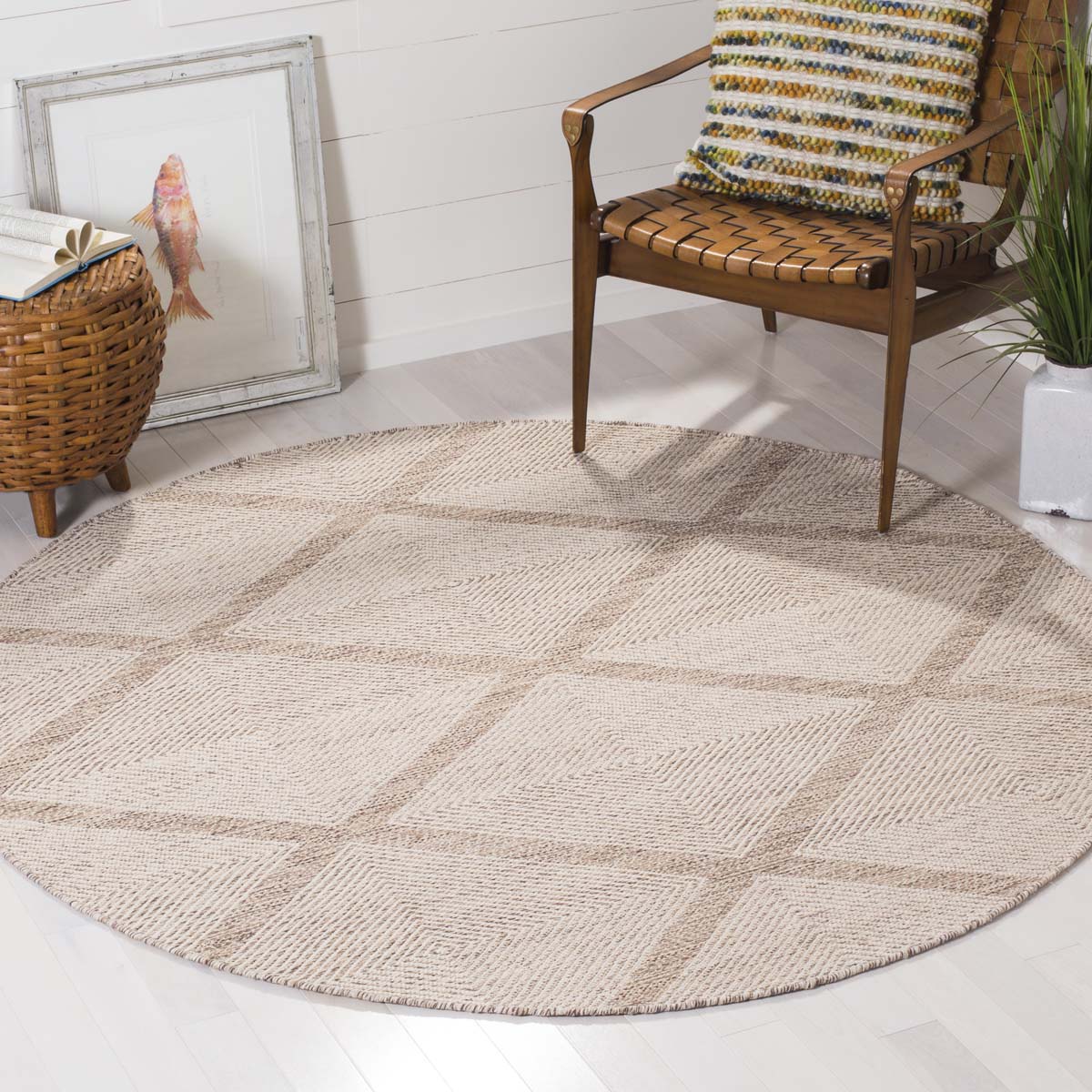 Safavieh Montauk 821 Rug, MTK821 - Beige