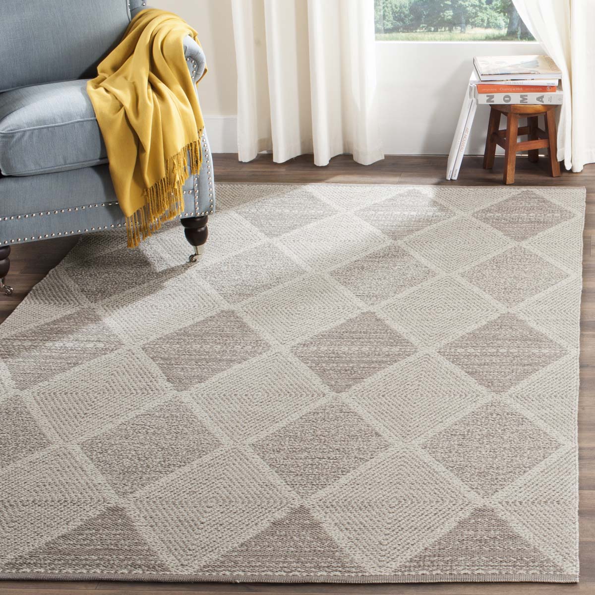 Safavieh Montauk 822 Rug, MTK822 - Grey