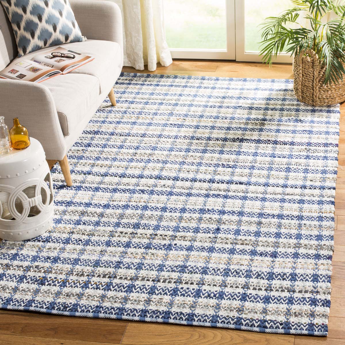 Safavieh Montauk 950 Rug, MTK950 - Blue / Multi