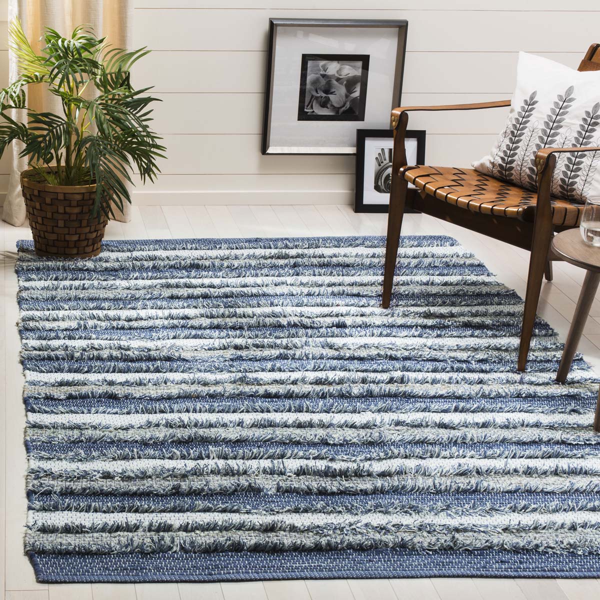 Safavieh Montauk 951 Rug, MTK951 - Blue / Multi