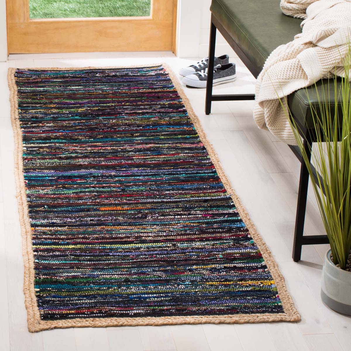 Safavieh Montauk 960 Rug, MTK960 - Black / Natural