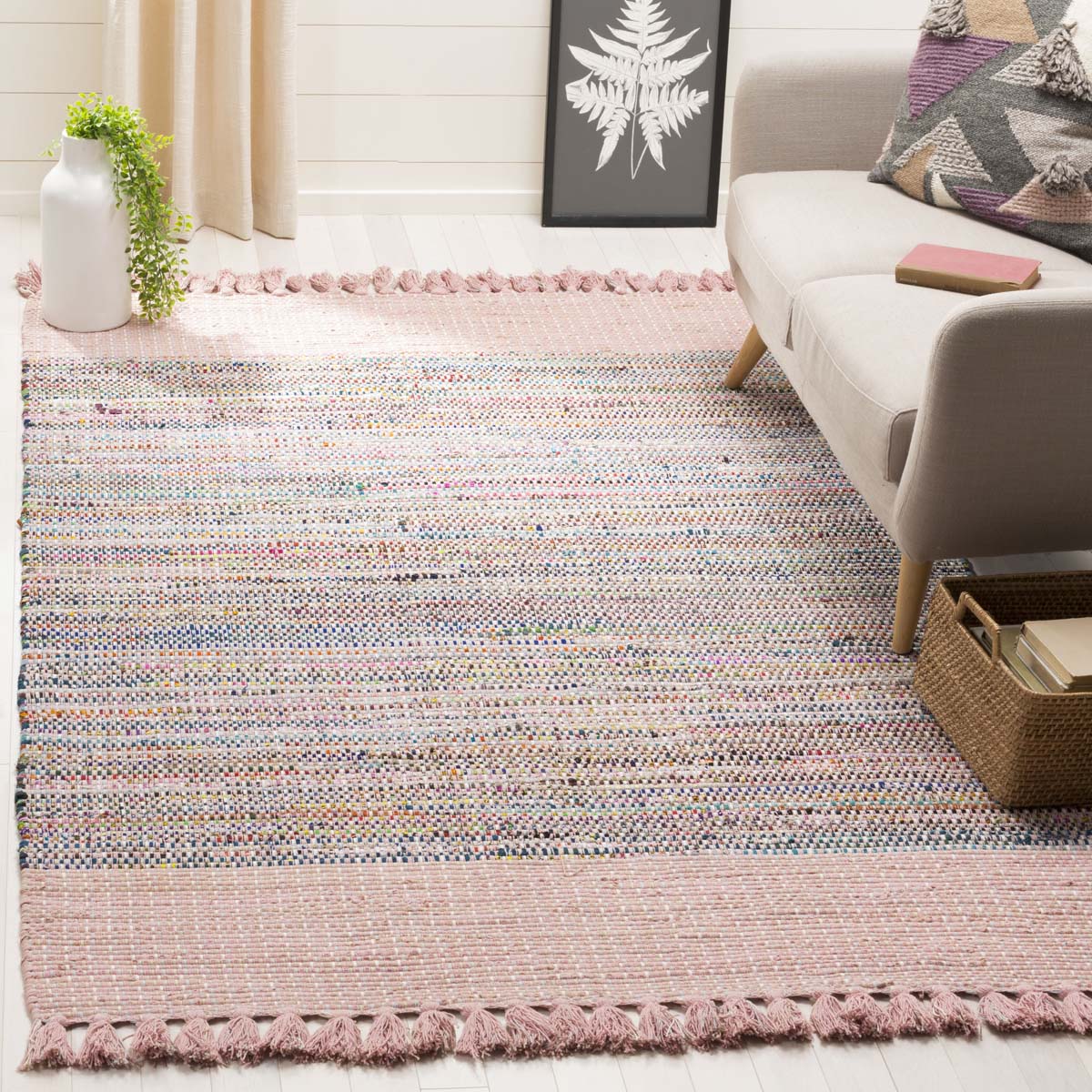 Safavieh Montauk 972 Rug, MTK972 - Pink / Multi
