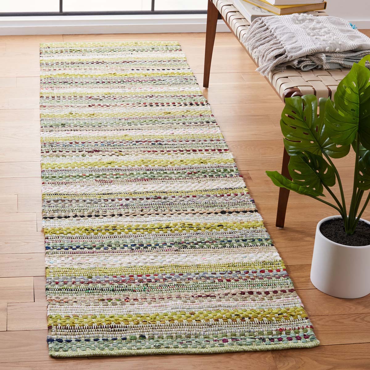 Safavieh Montauk 975 Rug, MTK975 - Green / Multi