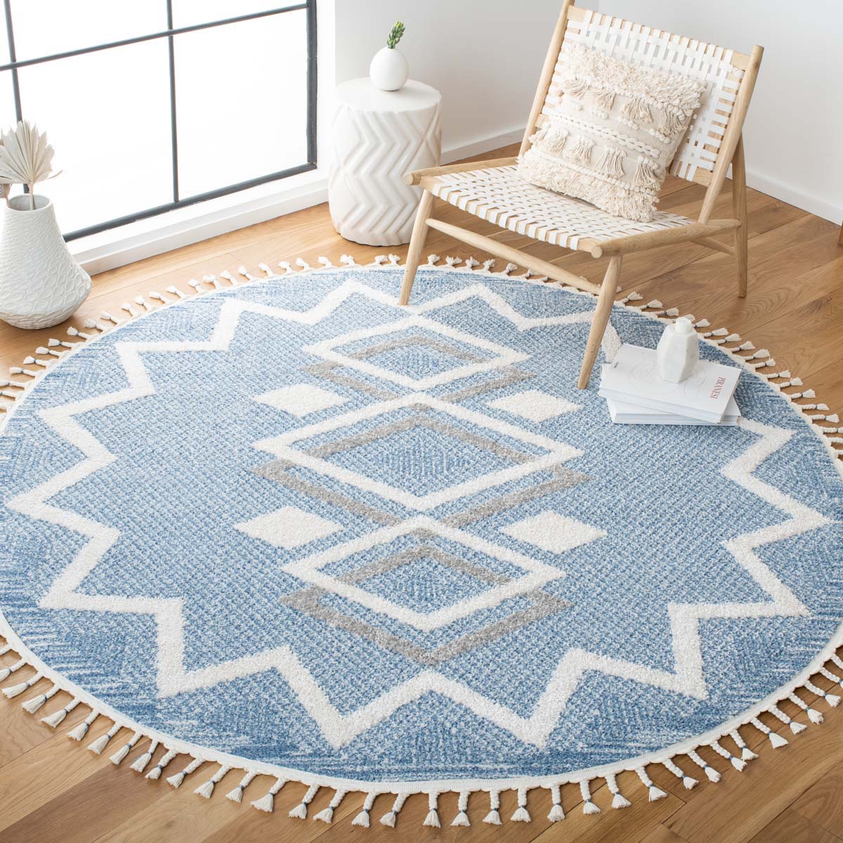 Safavieh Moroccan Tassel Shag 452 Rug, MTS452 - Ivory / Light Blue