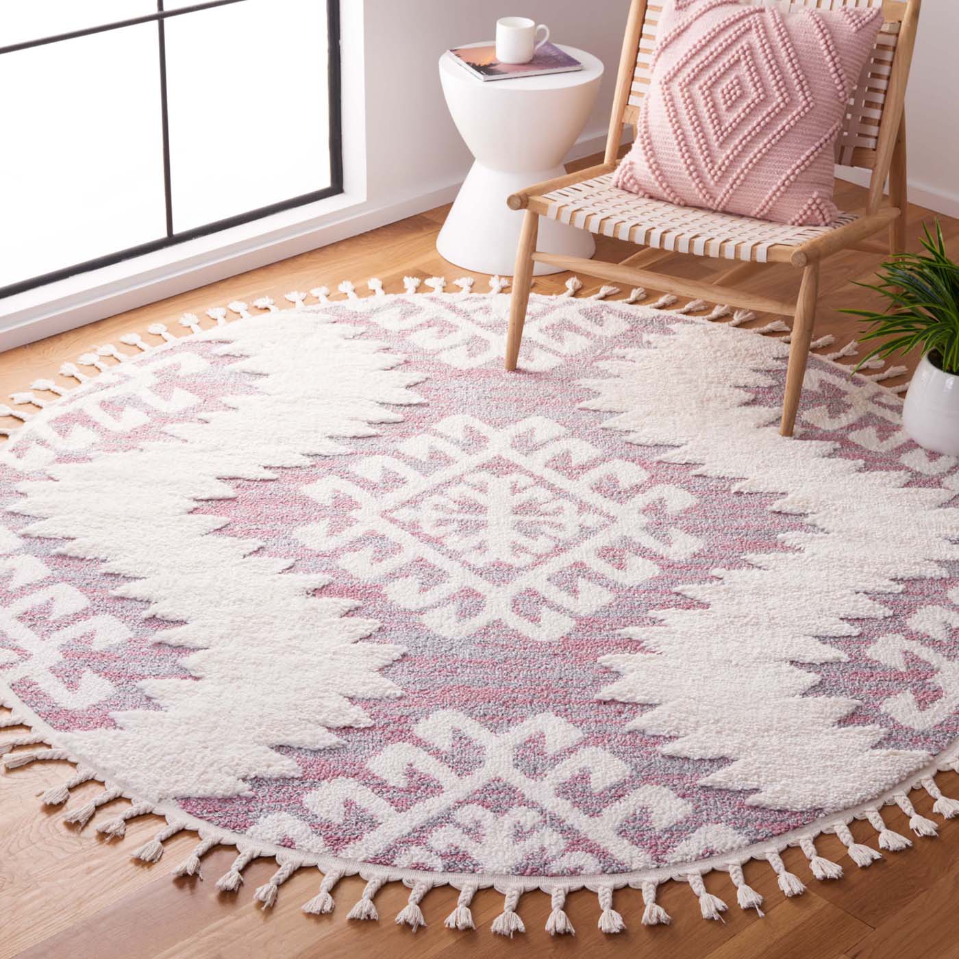 Safavieh Moroccan Tassel Shag 652 Rug, MTS652 - Pink / Ivory