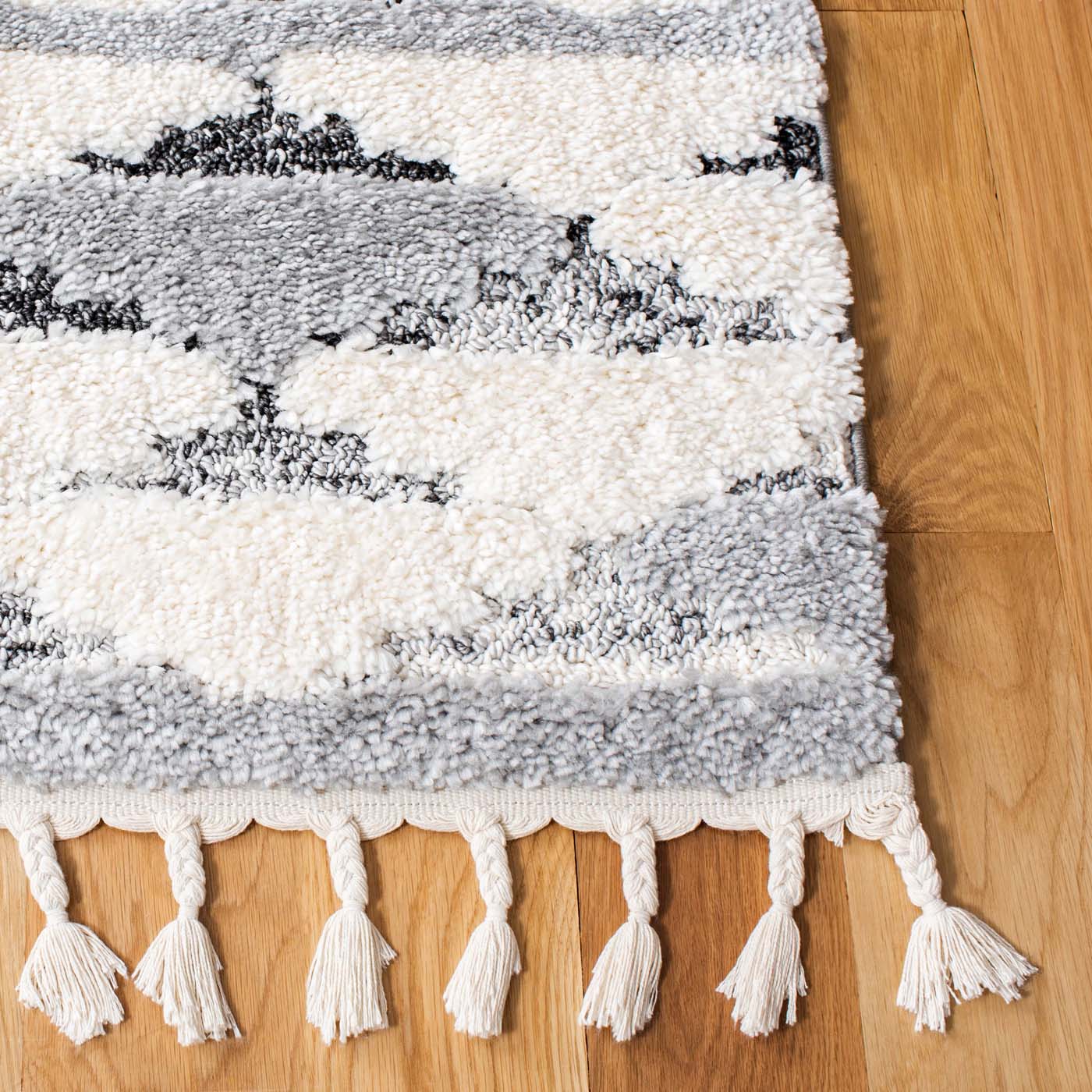 Safavieh Moroccan Tassel Shag 661 Rug, MTS661 - Grey / Ivory
