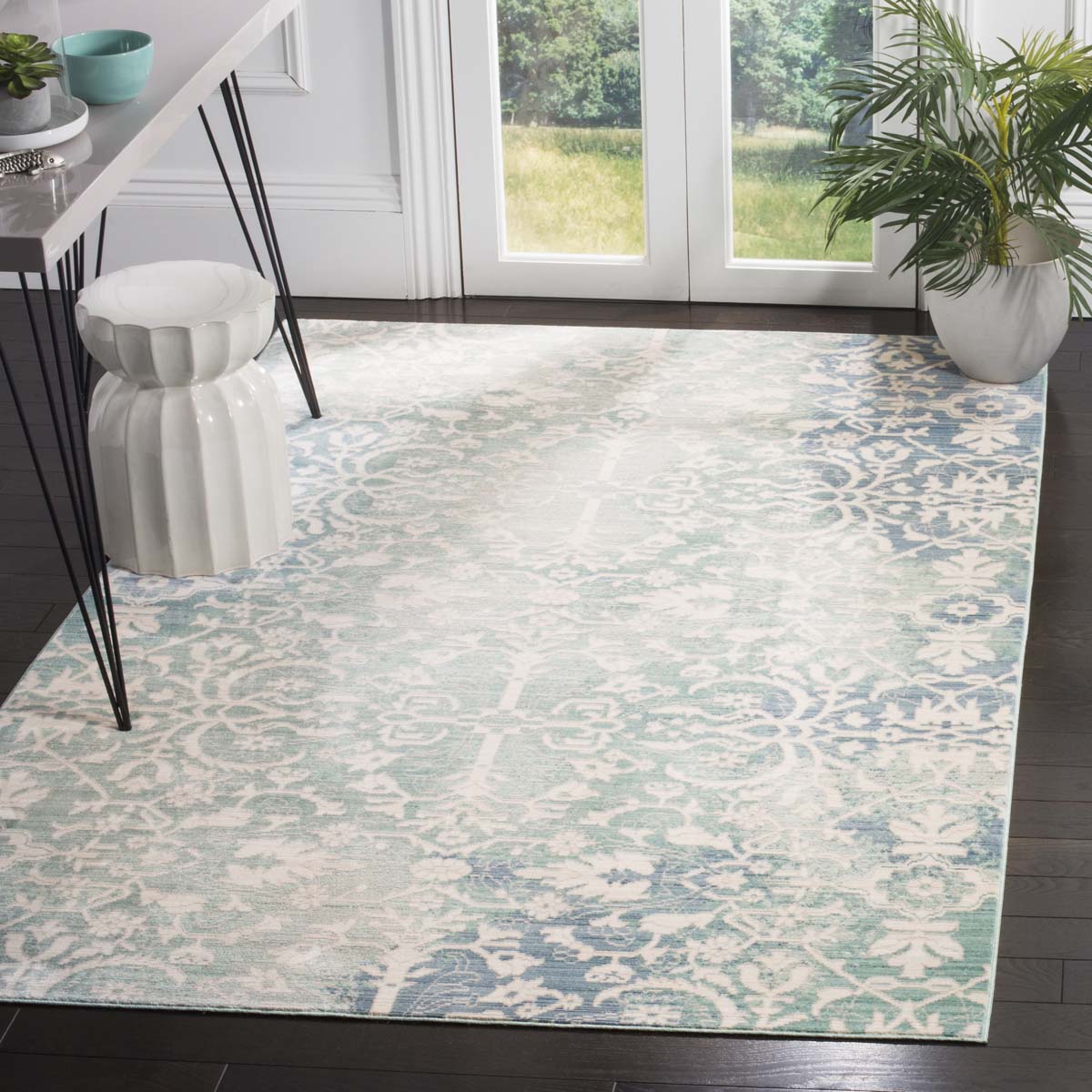 Safavieh Mystique 927 Rug, MYS927 - Blue / Ivory