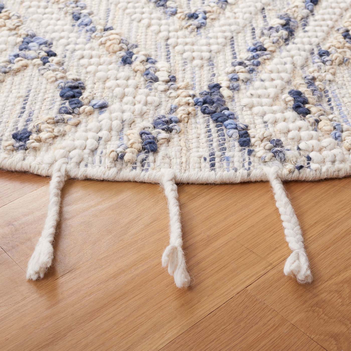 Safavieh Natura 177 Rug, NAT177 - IVORY / BLUE