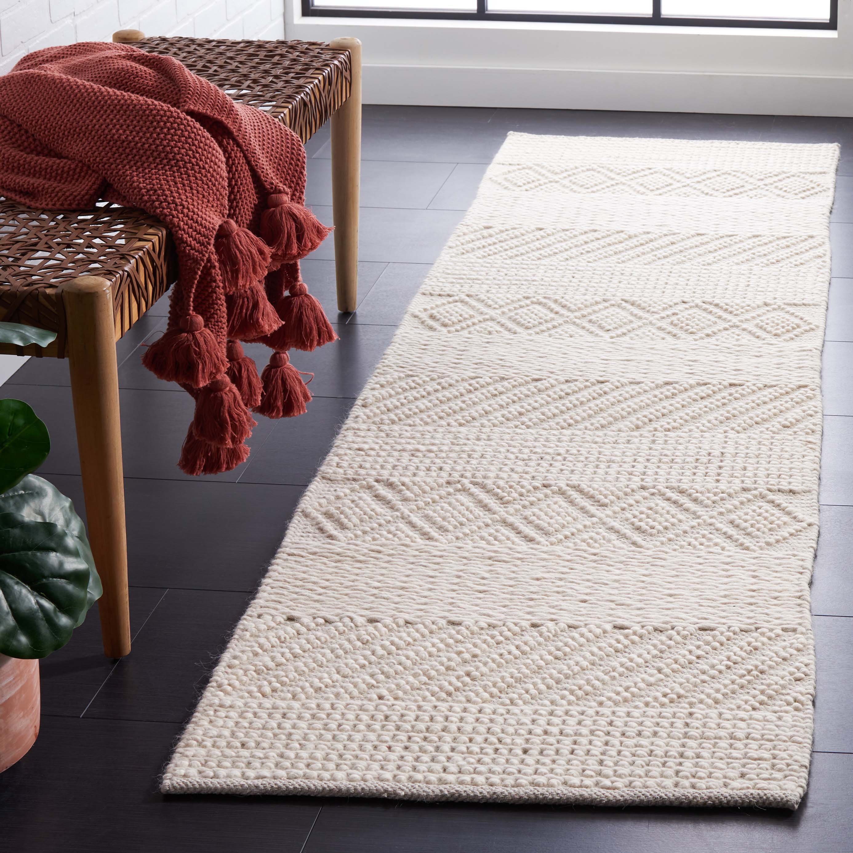 Safavieh Natura 212 Rug, NAT212 - IVORY
