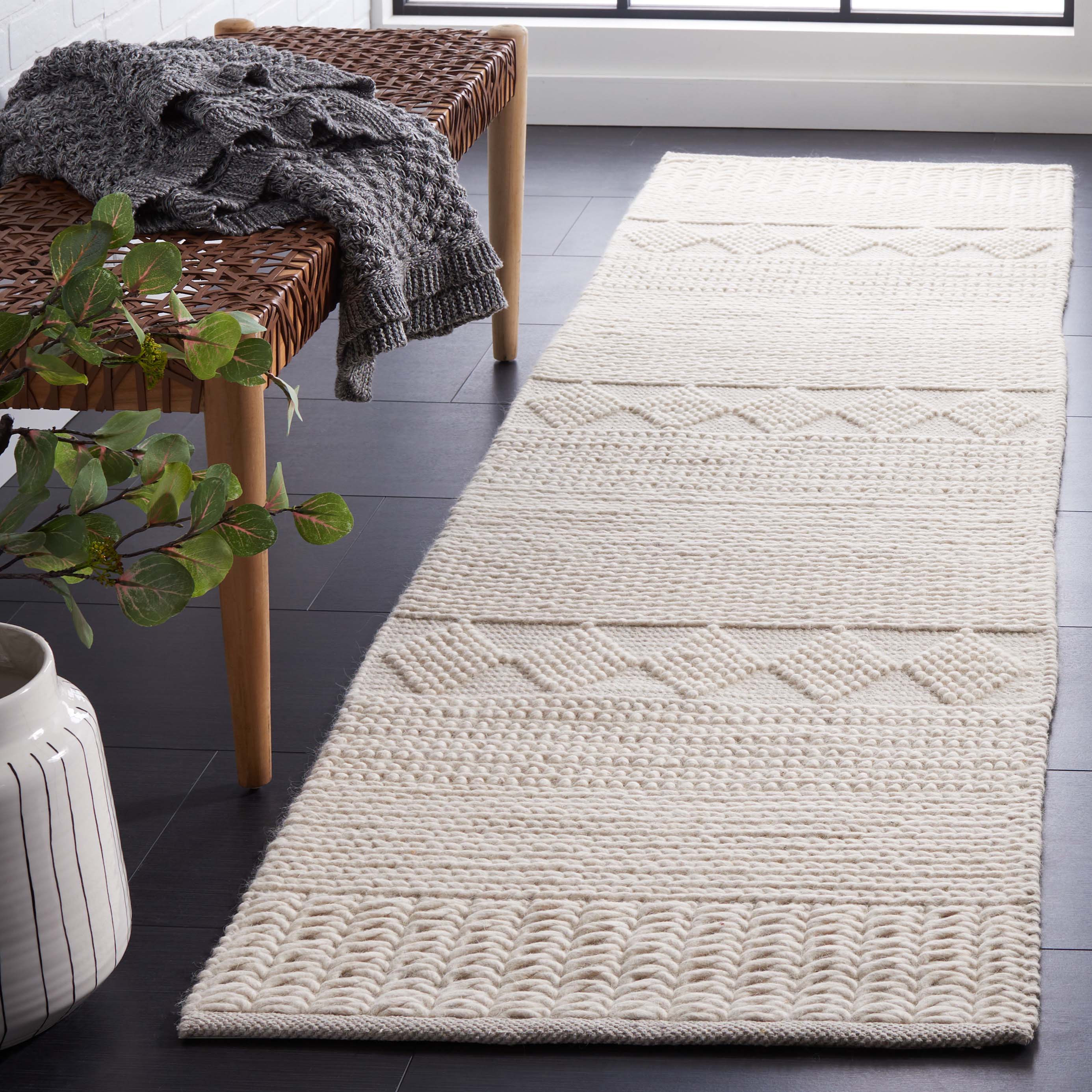 Safavieh Natura 218 Rug, NAT218 - IVORY