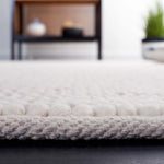 Safavieh Natura 220 Rug, NAT220 - IVORY / BEIGE