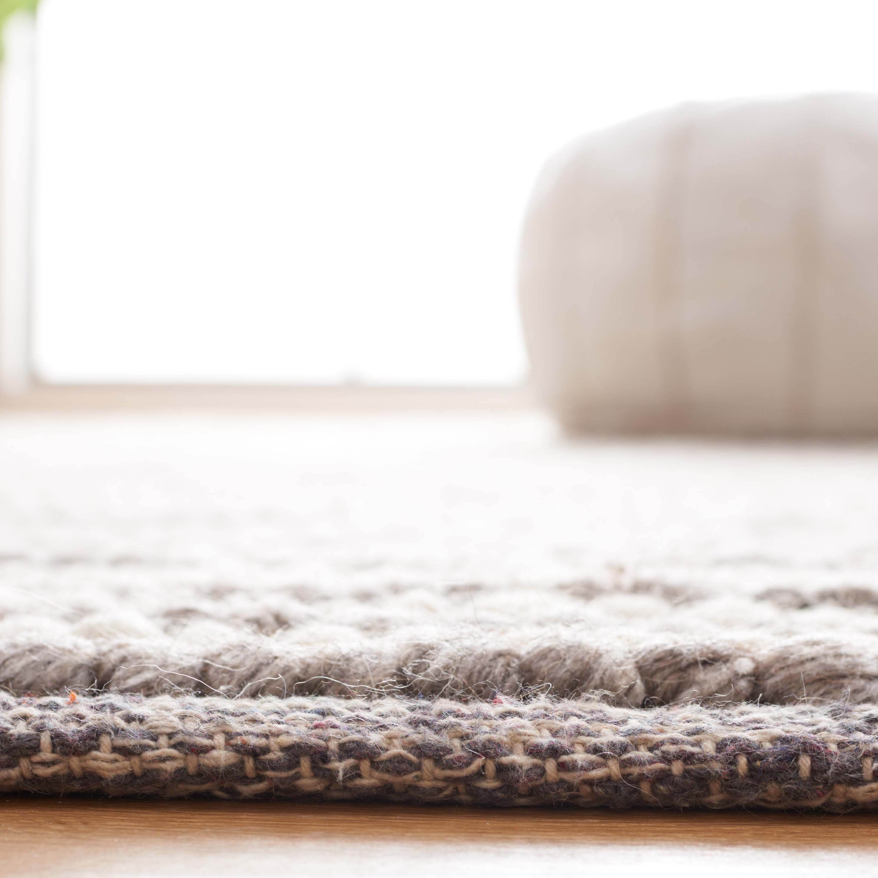 Safavieh Natura 220 Rug, NAT220 - IVORY / DARK BROWN