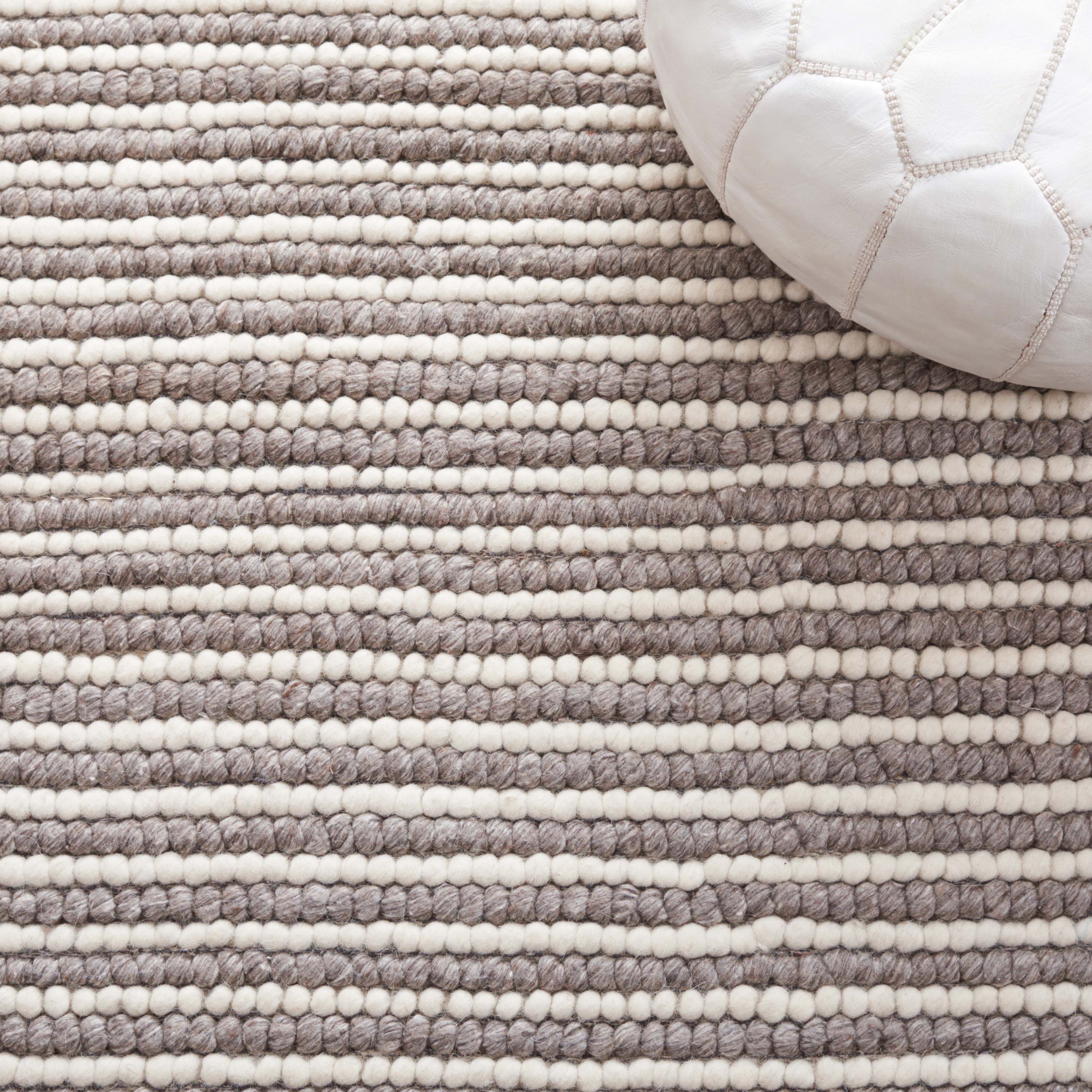 Safavieh Natura 220 Rug, NAT220 - IVORY / DARK BROWN