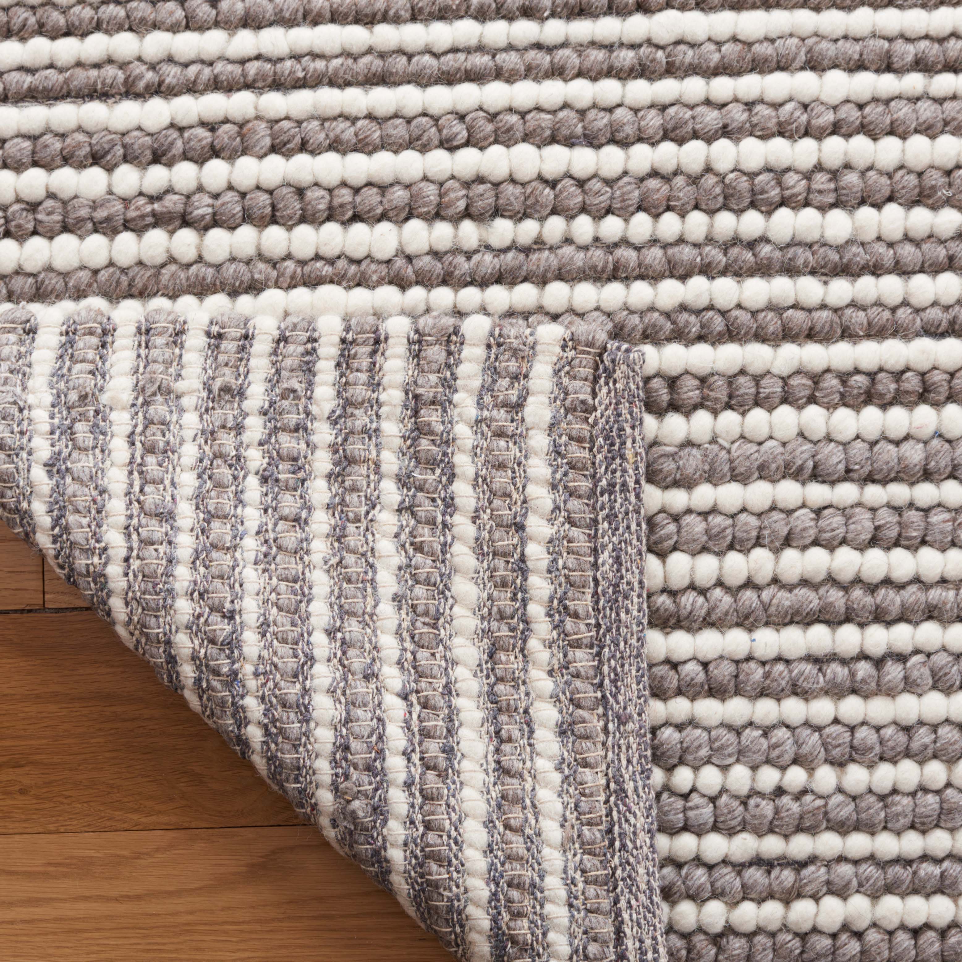 Safavieh Natura 220 Rug, NAT220 - IVORY / DARK BROWN