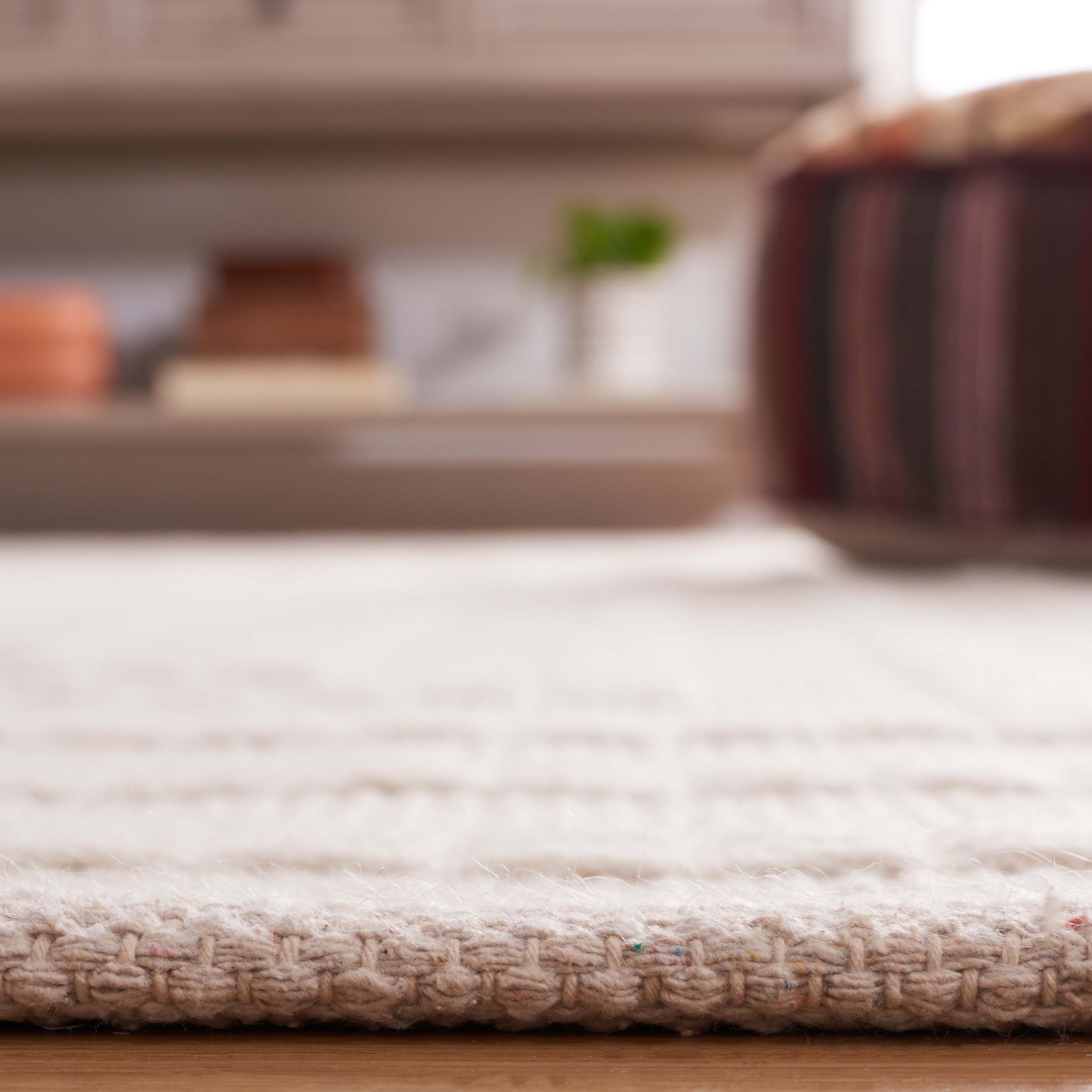 Safavieh Natura 226 Rug, NAT226 - IVORY / BEIGE