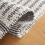 Safavieh Natura 227 Rug, NAT227 - IVORY / BLACK